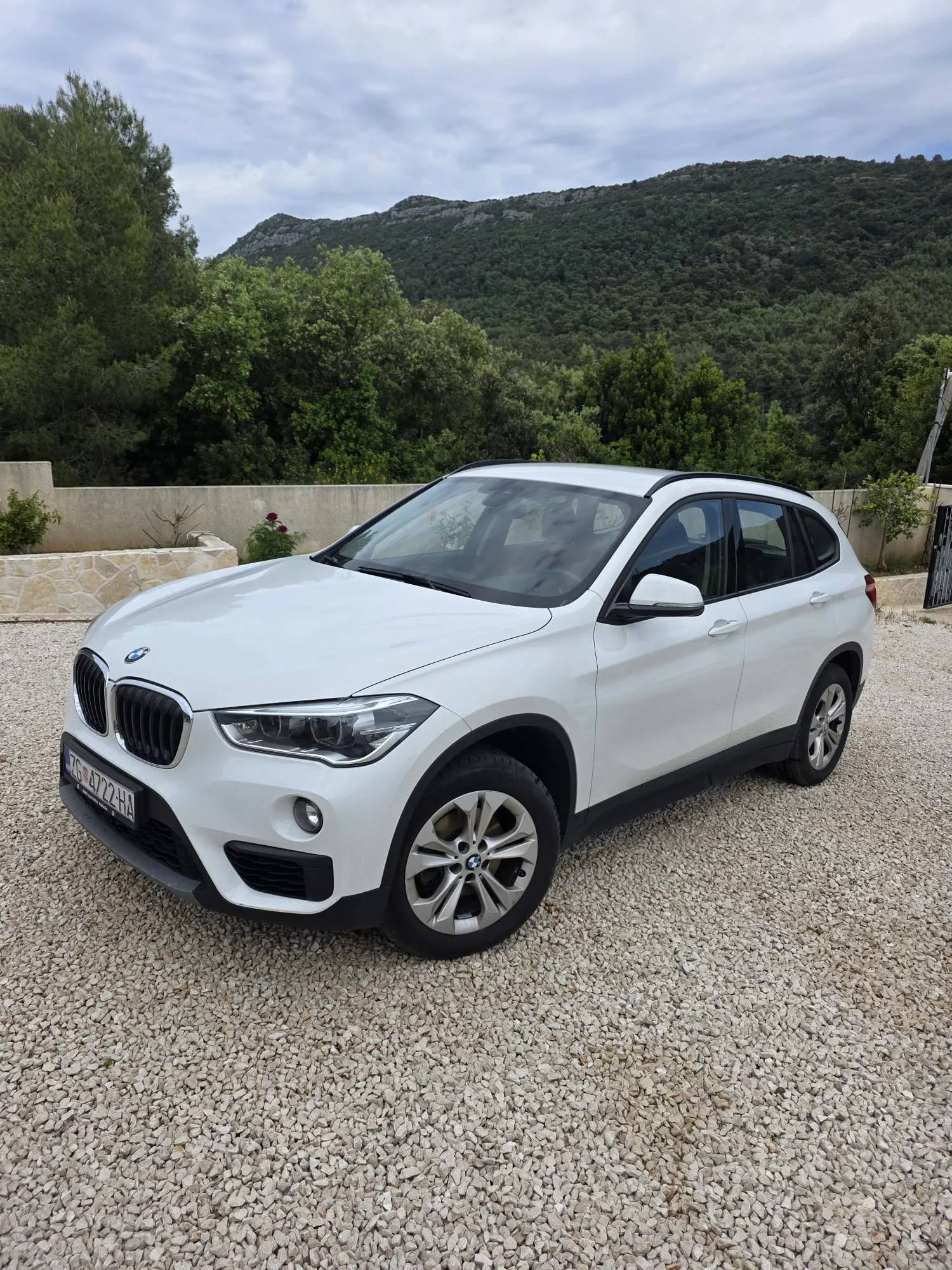 bmw x1 sdrive18d automatik - slika 2