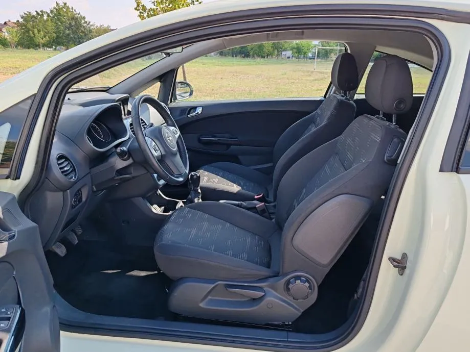 opel corsa 1,3 cdti,2011 god,143000 km,kartice - slika 8