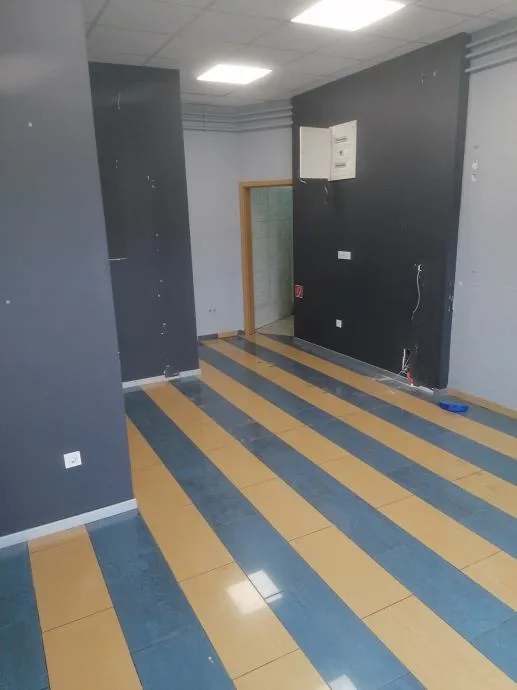 poslovni prostor: osijek, divaltova, ulični lokal, 35 m2 - slika 3