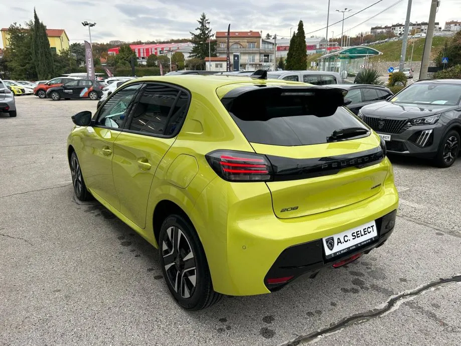 peugeot 208 allure hybrid 110 e-dcs6 - slika 6