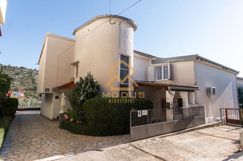 rogoznica, apartmanska kuća u blizina plaže** (prodaja) - slika 4