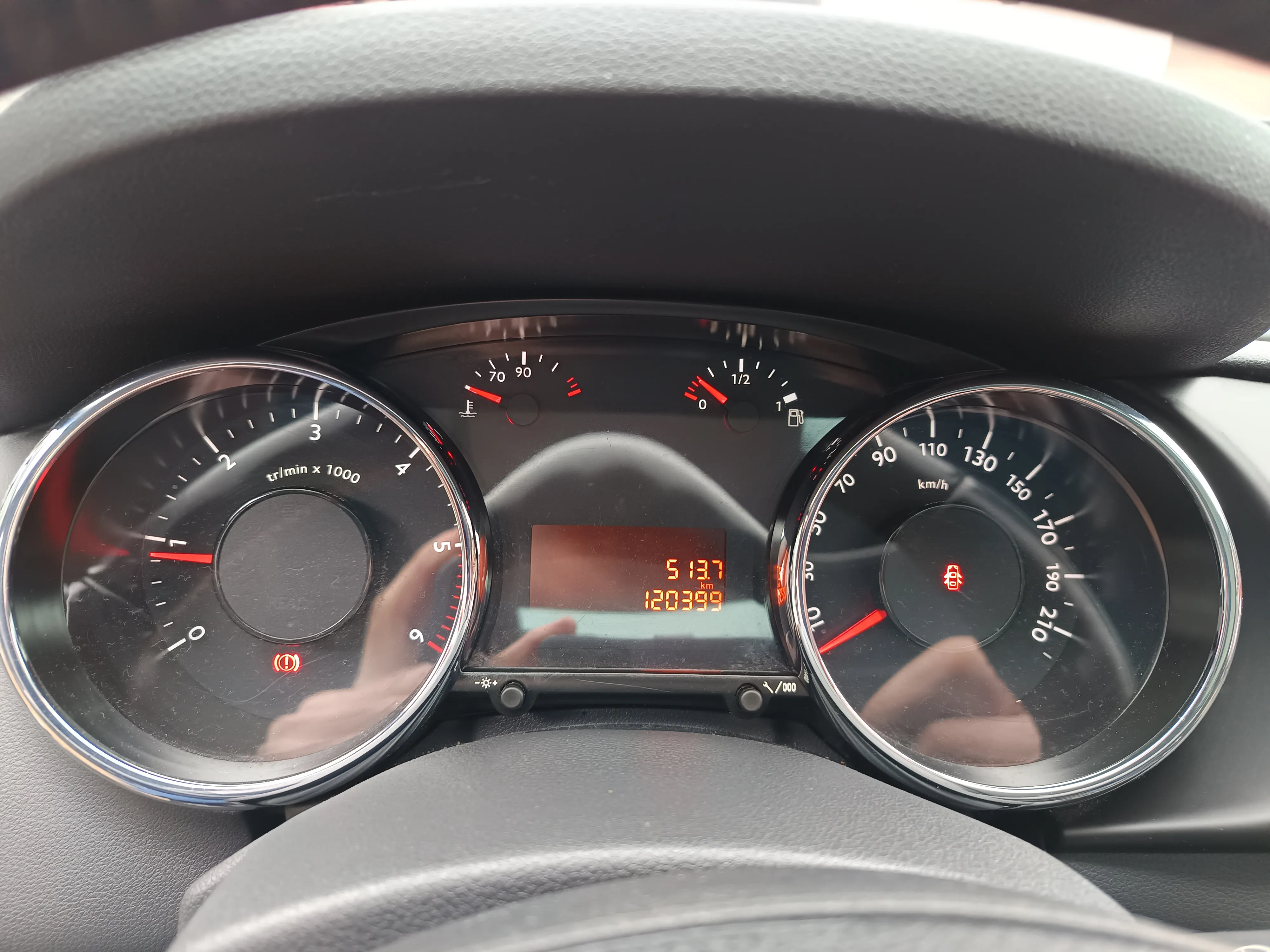 peugeot 3008 1,6 bluehdi s&s business line - slika 9