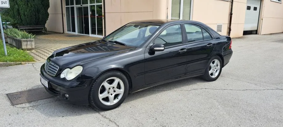 Mercedes-Benz C-klasa 220 CDI automatik + registriran do 01./2026. - Zagreb