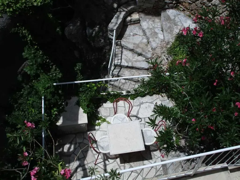 kuća za odmor stone forests - slika 21