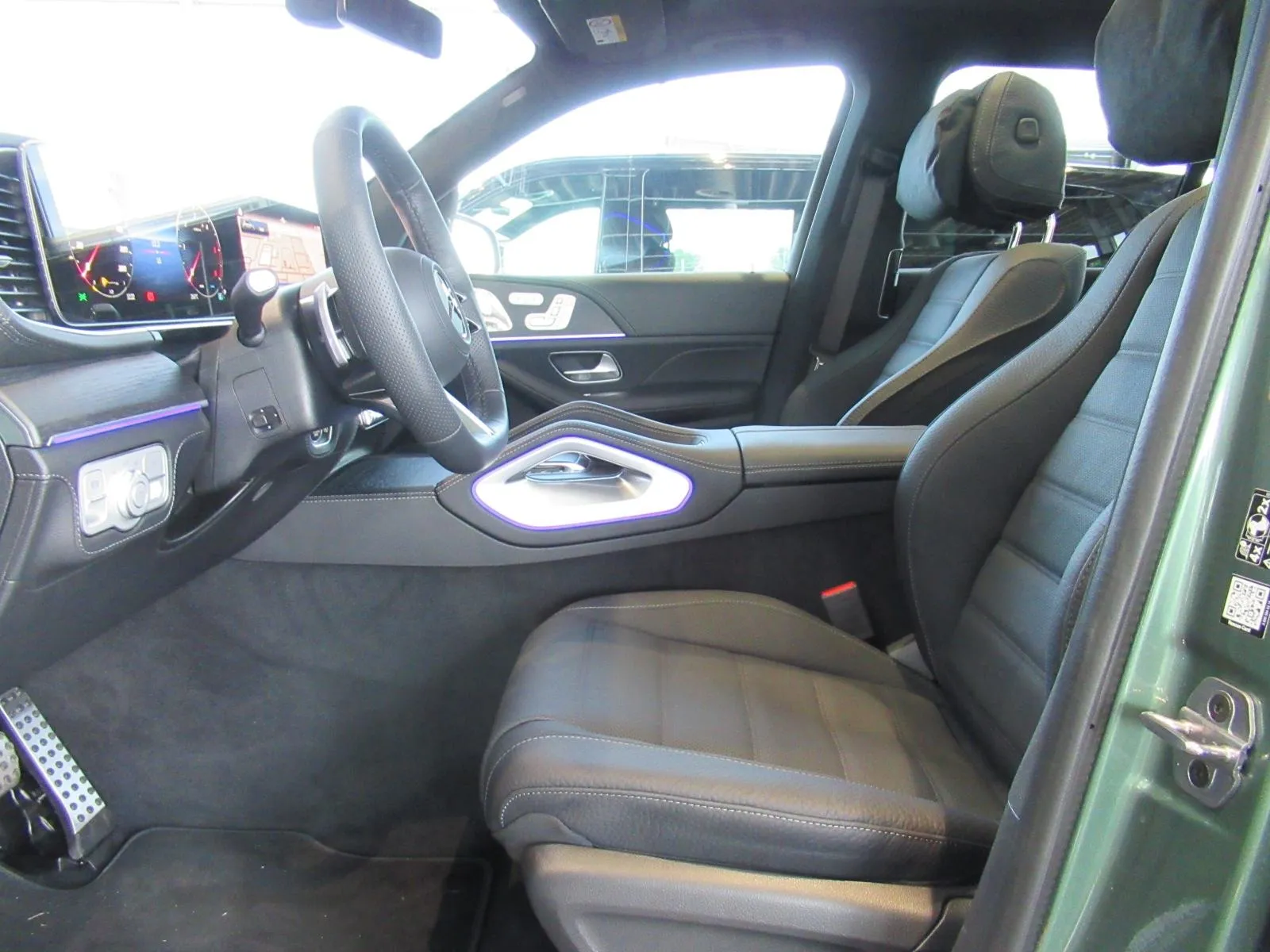 mercedes-benz gle 450 d 4matic amg line premium plus - slika 16
