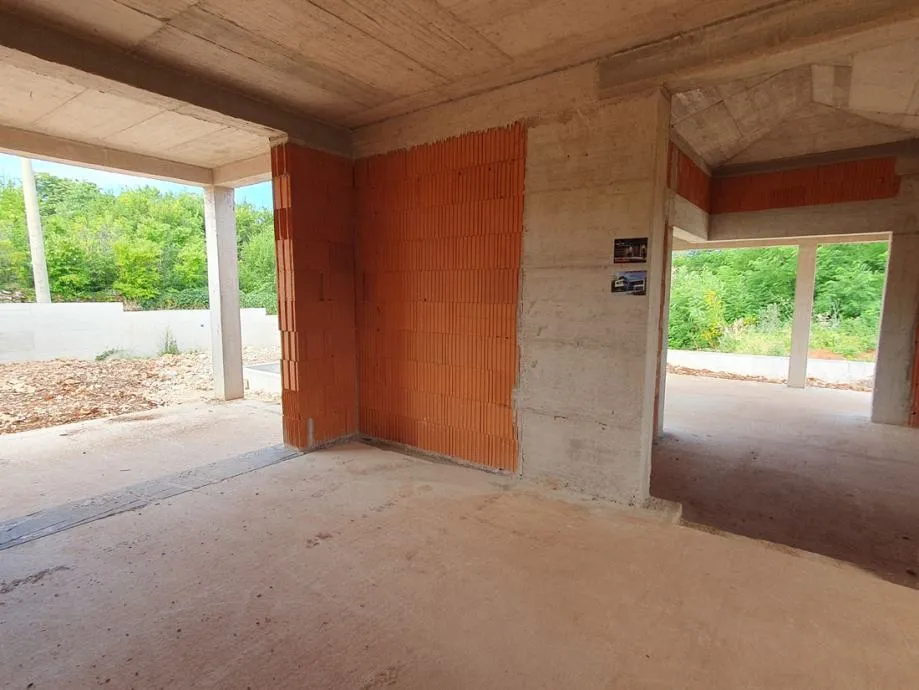 prodaja, višnjan (okolica), samostojeća kuća u roh bau fazi - slika 4