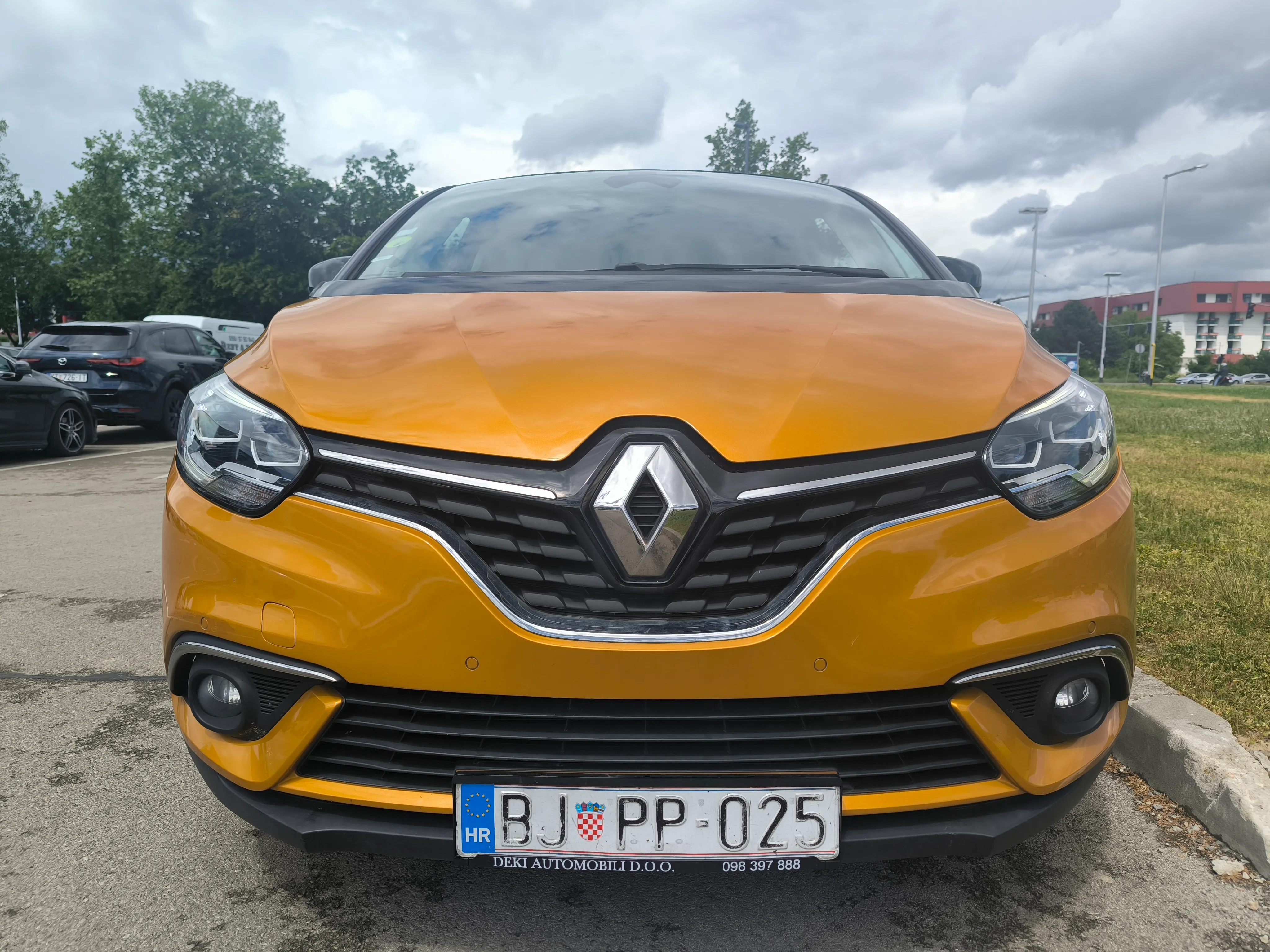 renault scenic dci 120 ,intens, full led, kamera, top stanje - slika 3