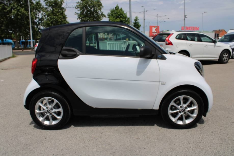 smart eq fortwo električni automatik - slika 4