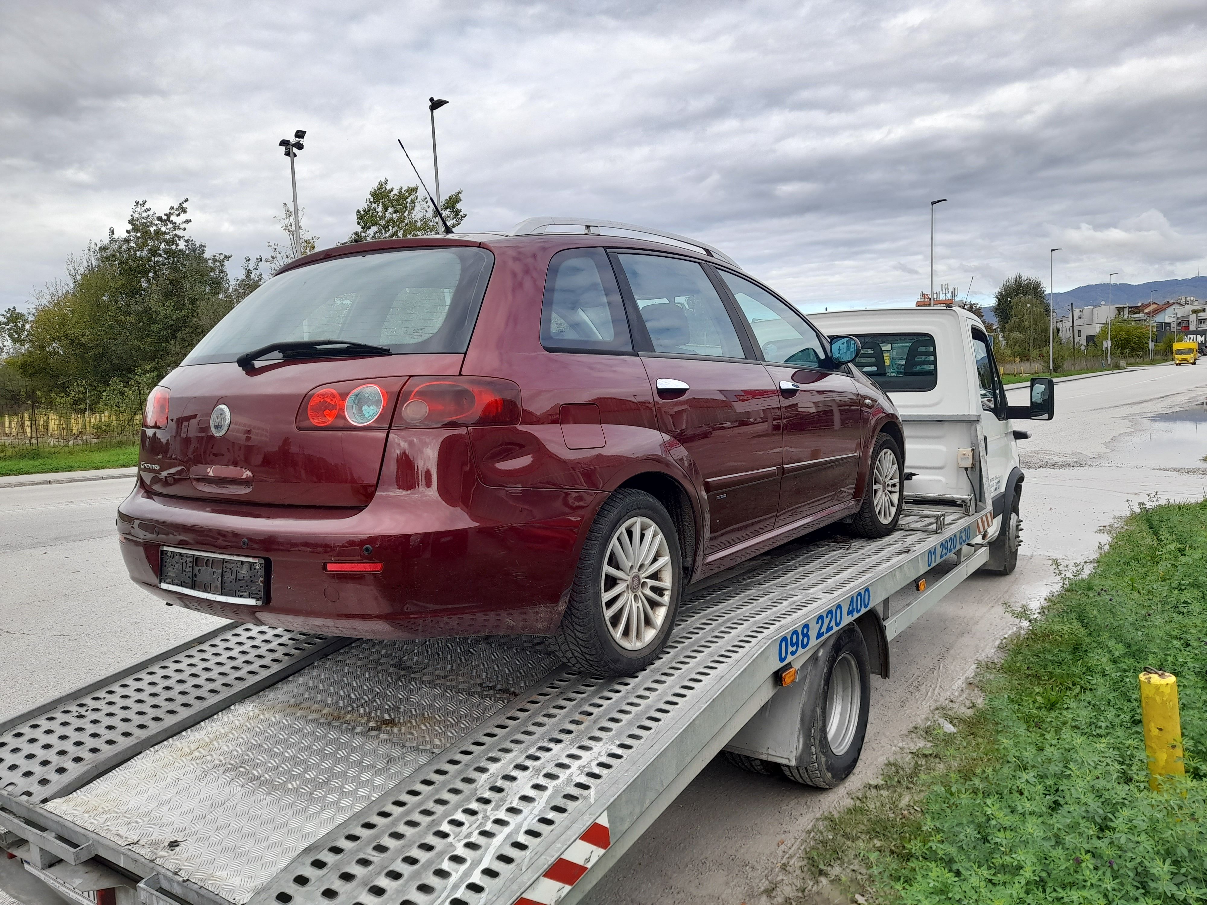 fiat croma u dijelovima prodajem - slika 5