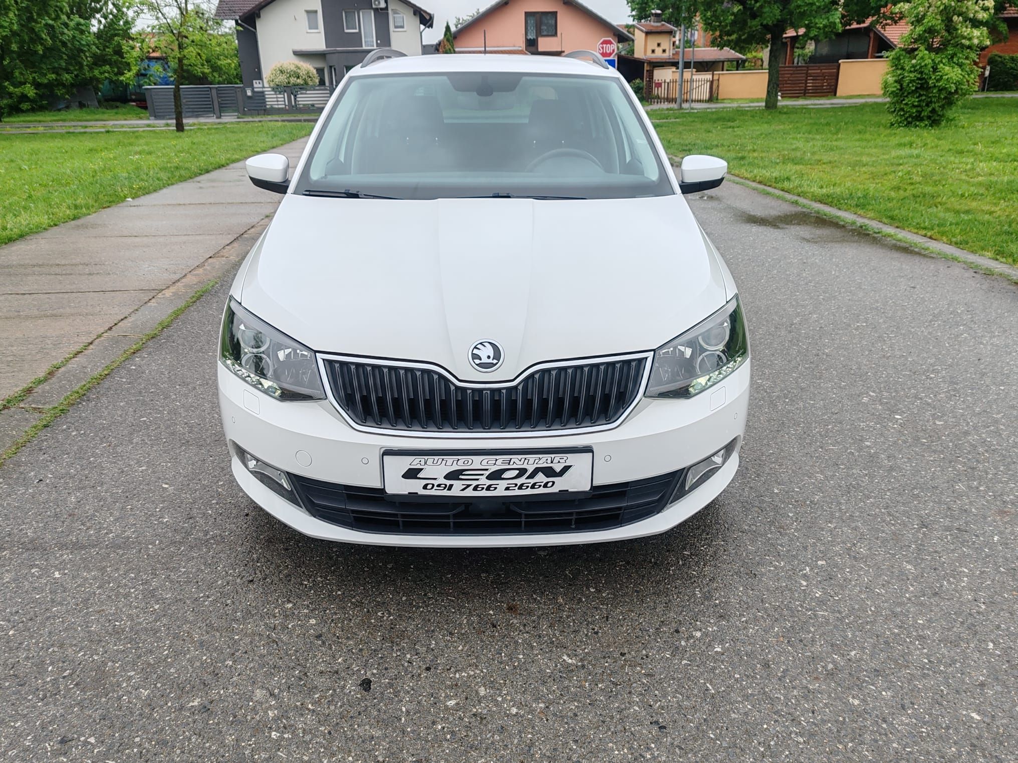 škoda fabia combi 1,4 tdi , 2015 g. 179000 - slika 2
