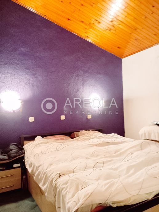 kaštel sućurac - komforan trosoban stan (terasa, roštilj, parking) - slika 10