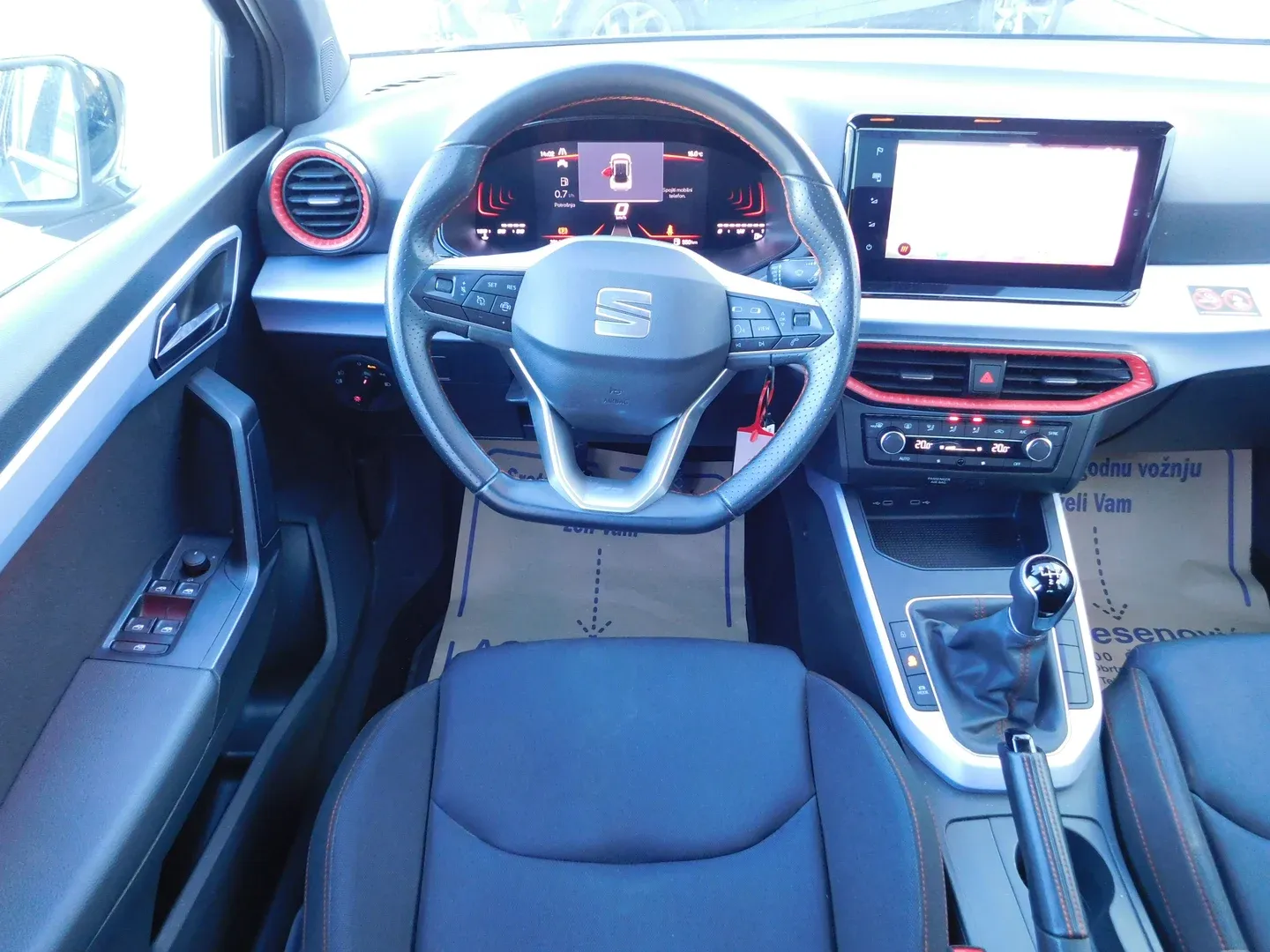 12579 seat arona 1.0 tsi fr - slika 10