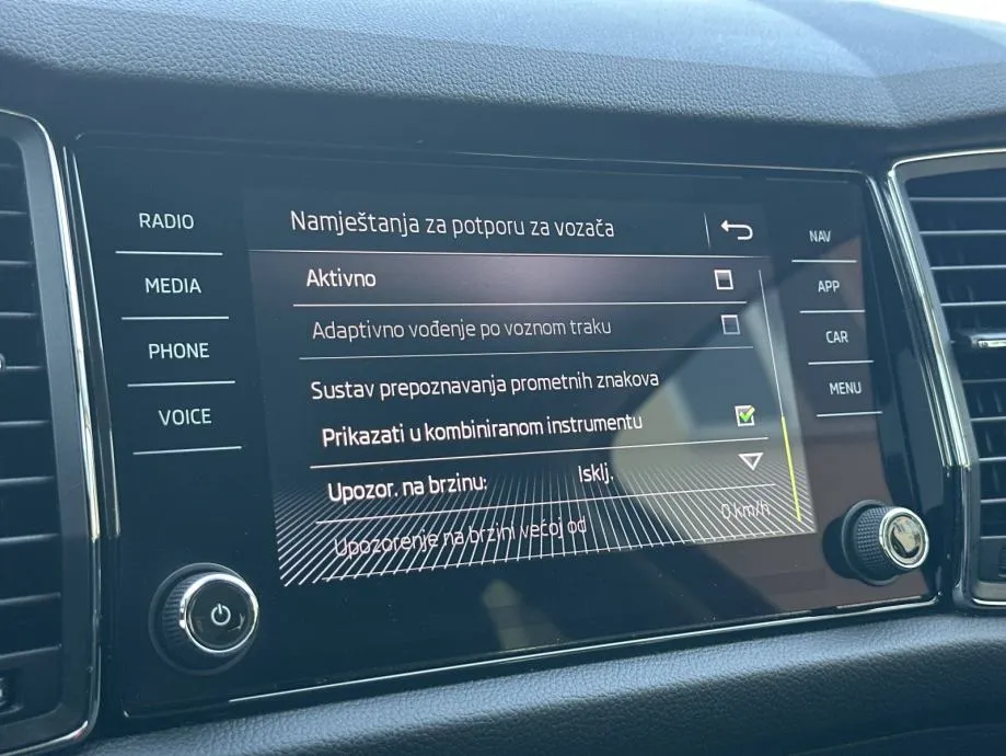 škoda kodiaq 2,0 tdi * 7 sjedala* jamstvo 24 mjeseca! - slika 18