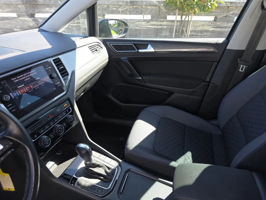 vw golf sportsvan 1.5 automatik - slika 14