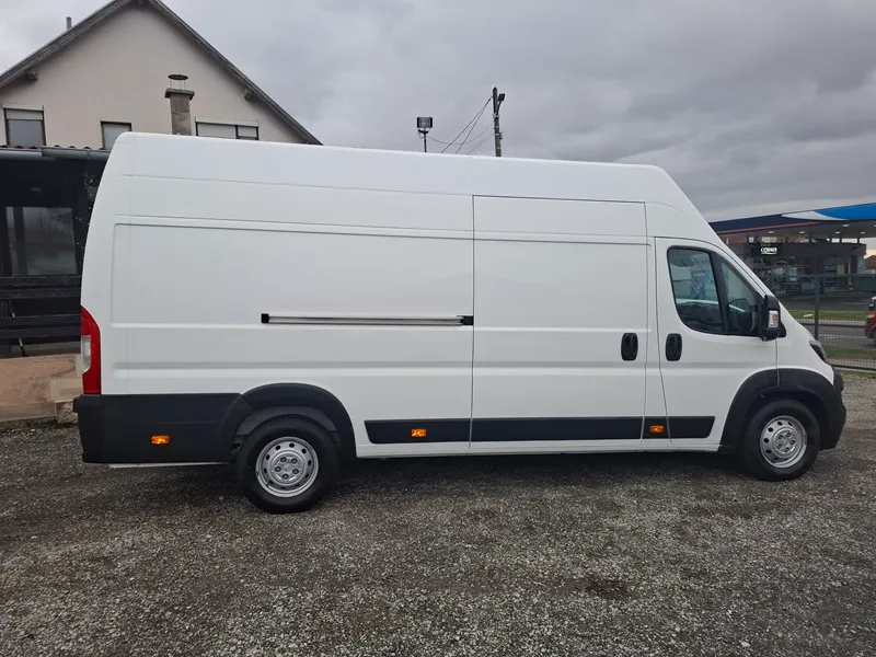 peugeot boxer 2.2 hdi*140ks*klima*navigacija*reg:09/2026 - slika 4