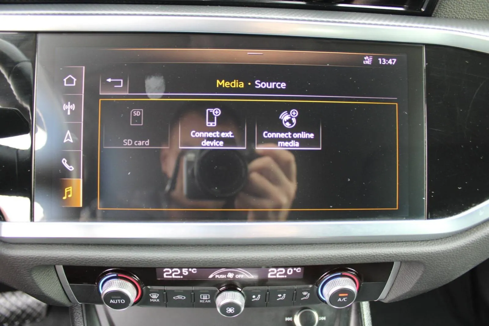 audi q3 40 tdi quattro s-tronic *navigacija* - slika 19