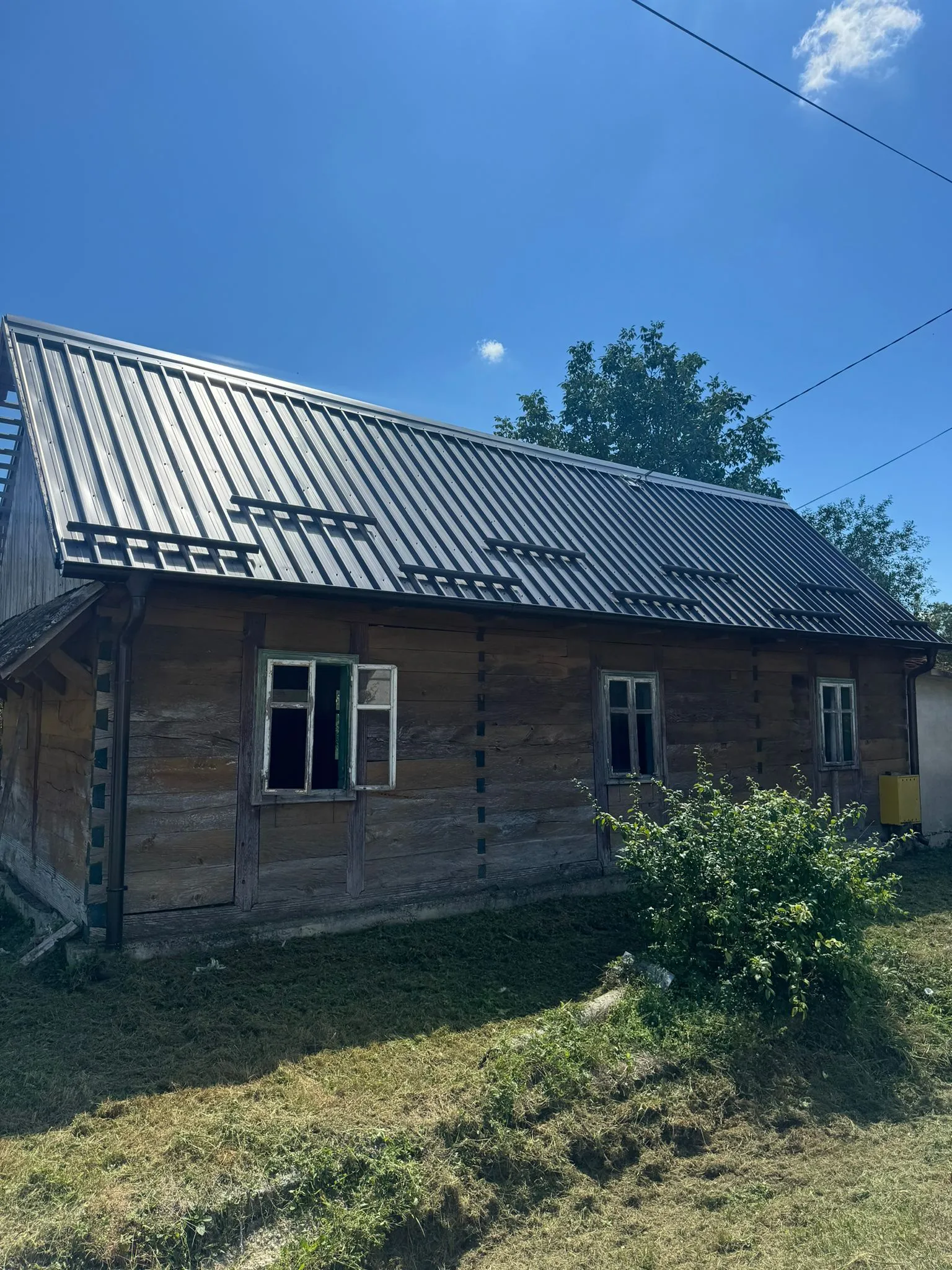 Kuća drvena sa 2000m2 okućnice - Prečec, Brckovljani