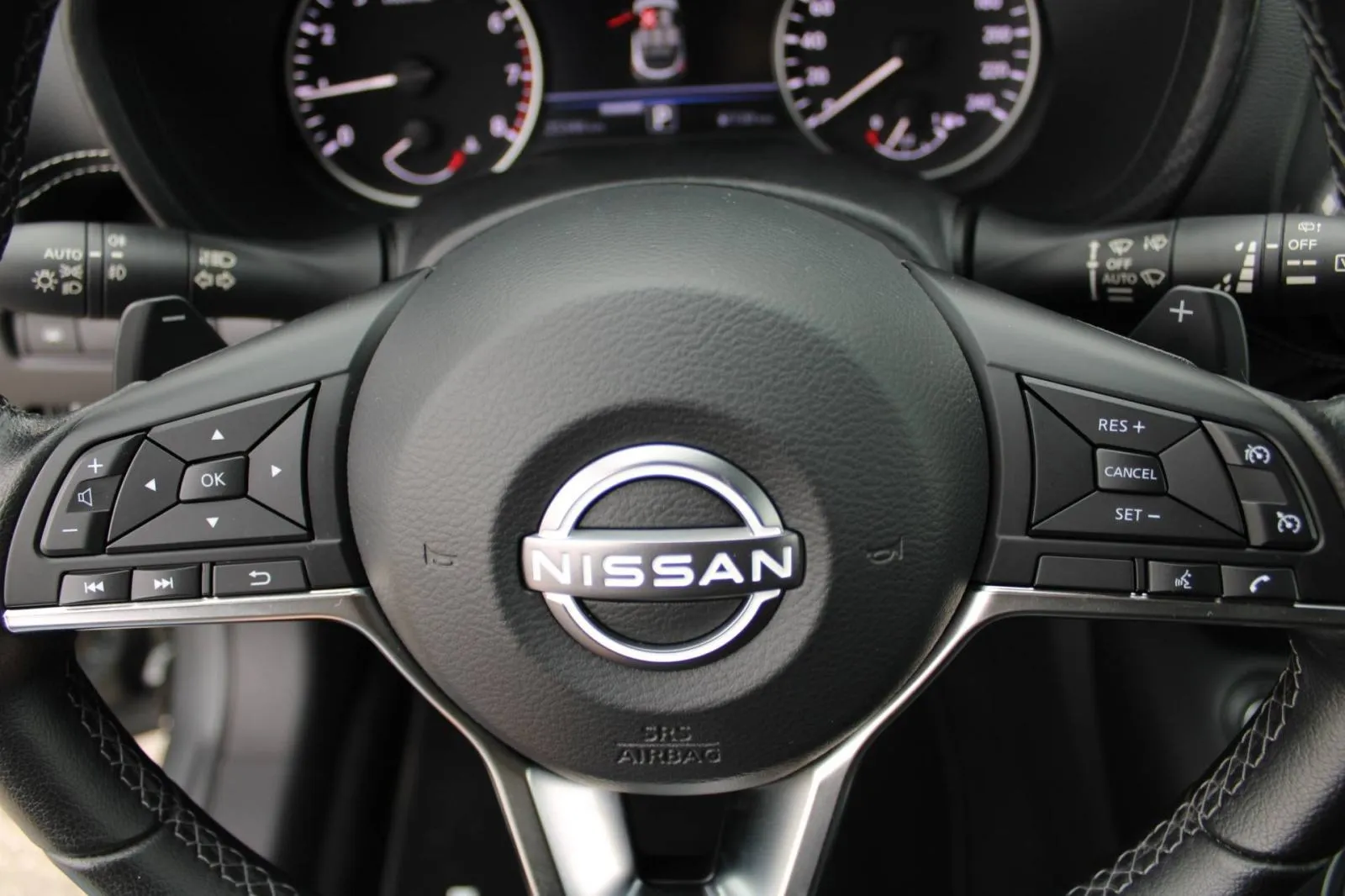 nissan juke 1.0 dig-t automatik n-connecta * navigacija, kamera* - slika 11