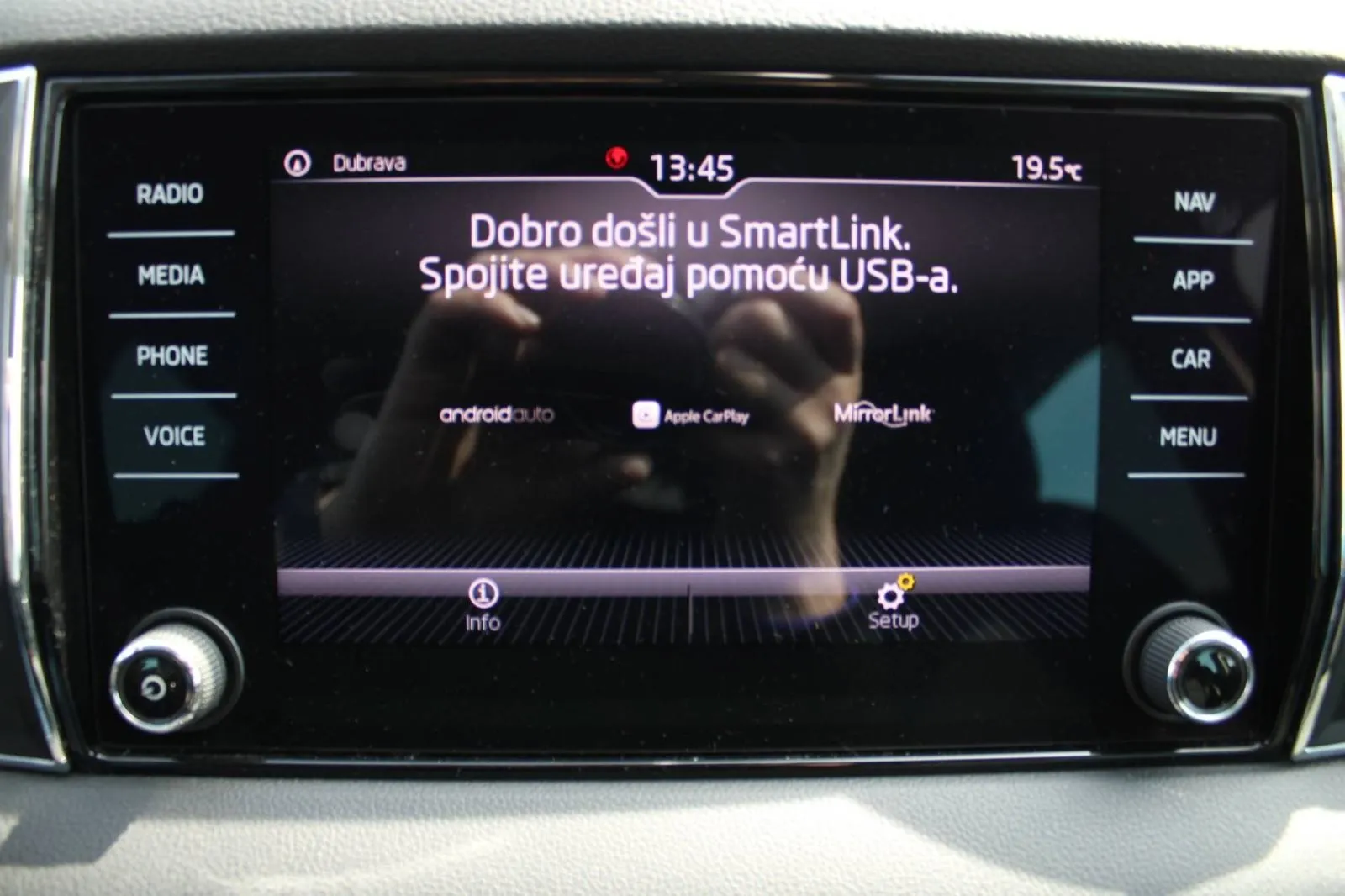 škoda karoq 1.6 tdi dsg style *led, navigacija, kamera* - slika 22