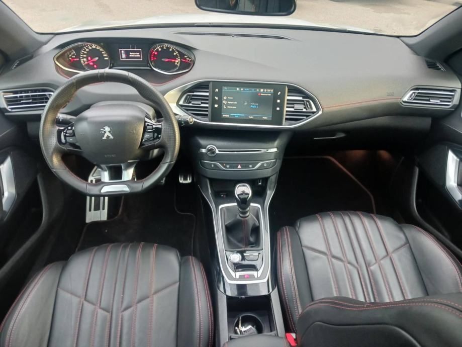 peugeot 308 sw 1.2 puretech gt line *panorama, led, navigacija* - slika 10