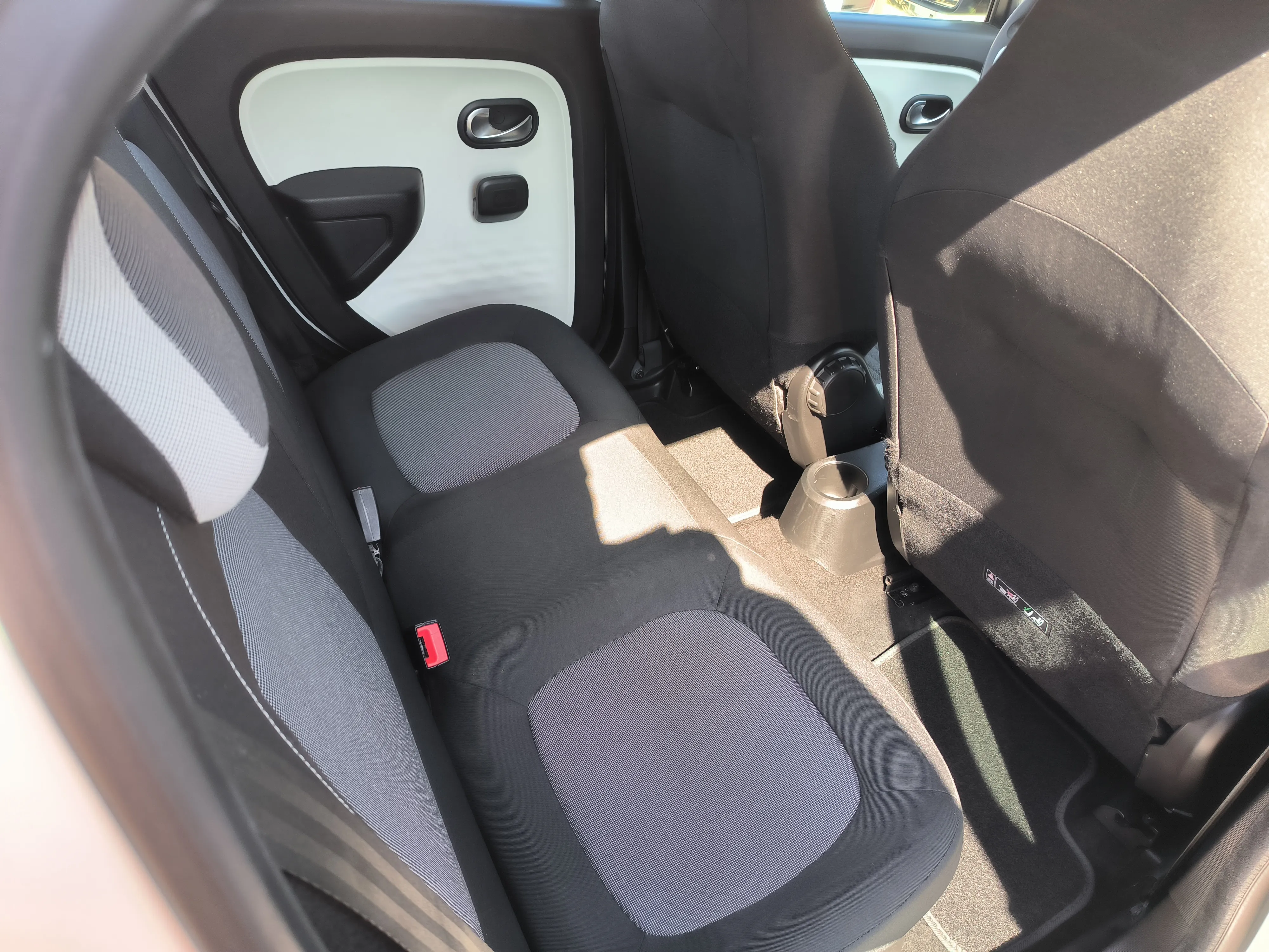 renault twingo 1.0 sce, dynamique, servisna, jamstvo, reg. 1 godinu - slika 15