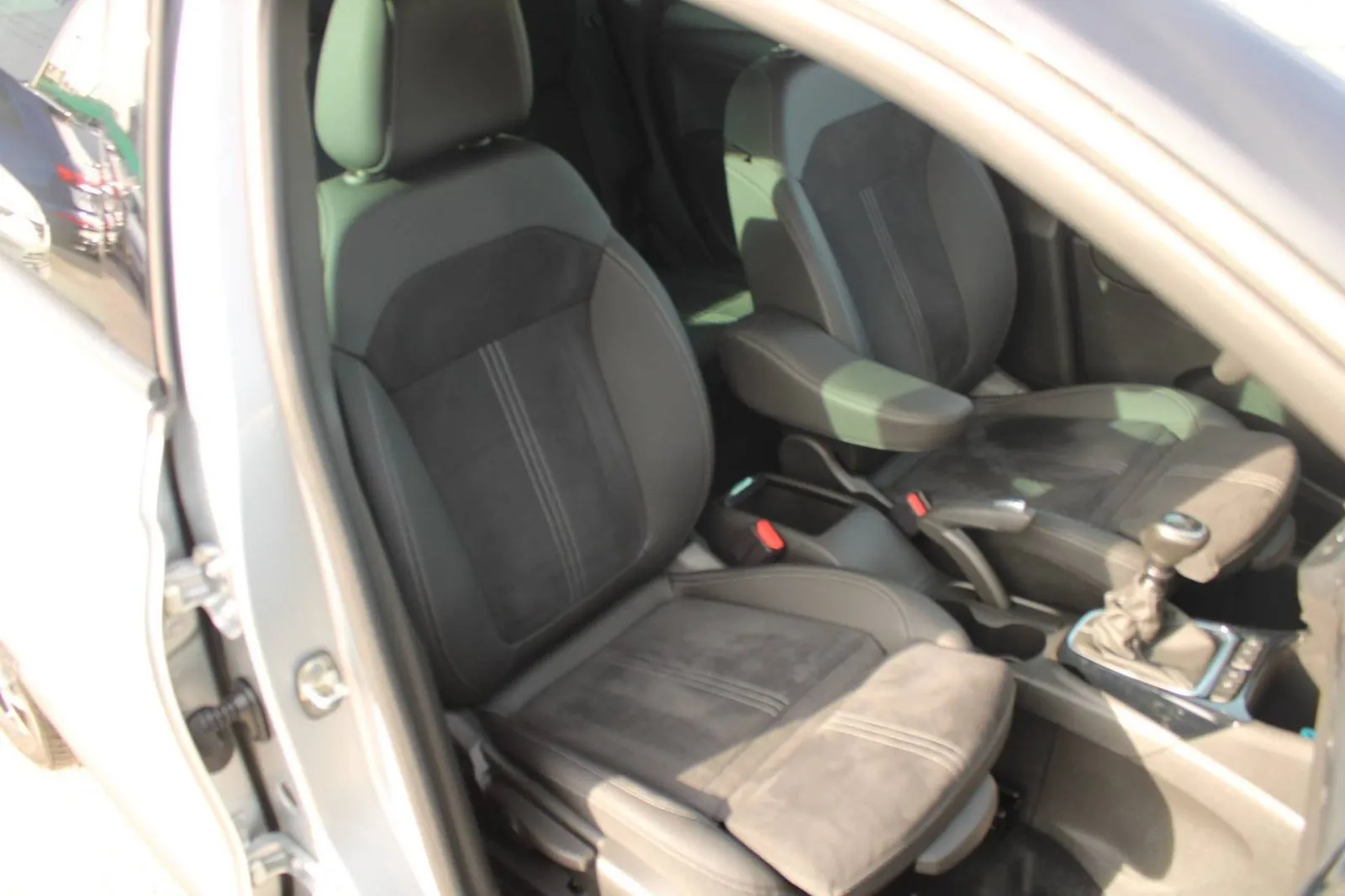 opel crossland 1.2 turbo ultimate *led,navigacija,kamera* - slika 12