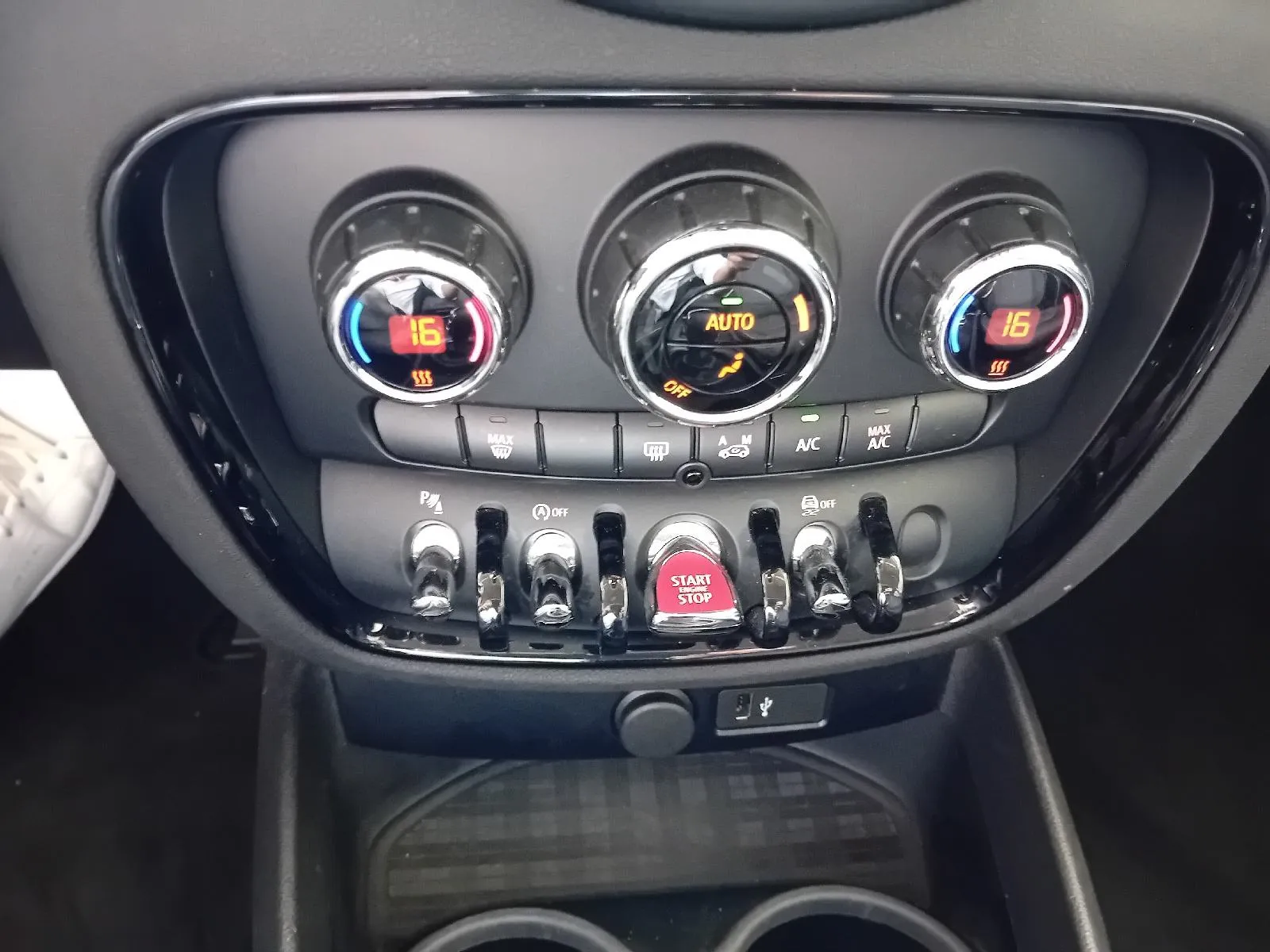 mini clubman automatic, ,do 2 godine jamstva,u sustavu pdv-a. - slika 5