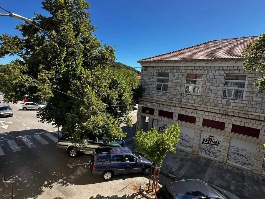 stan na prodaju - blato - slika 17