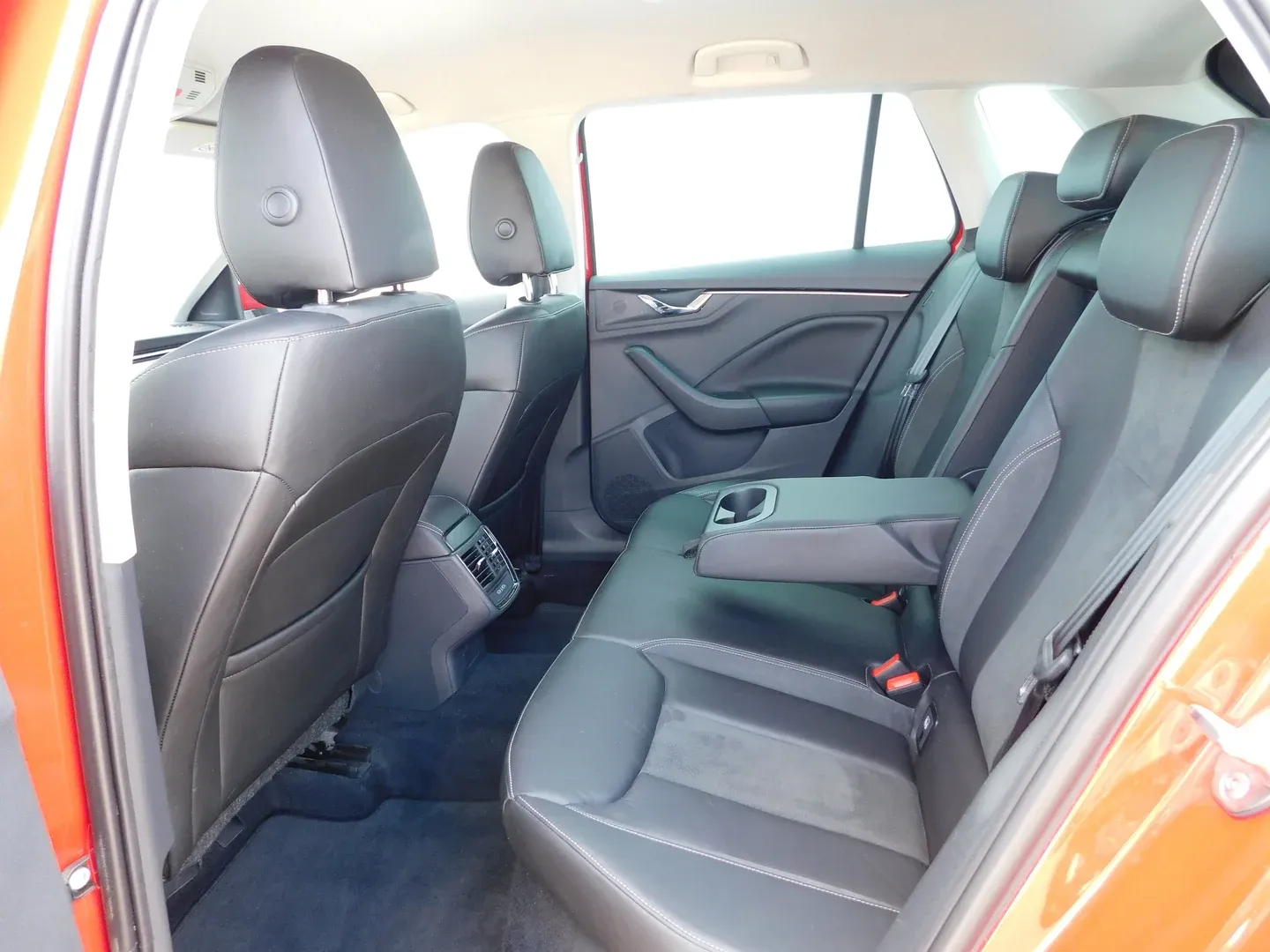 12459 škoda kamiq style 1.0 tsi dsg - slika 10