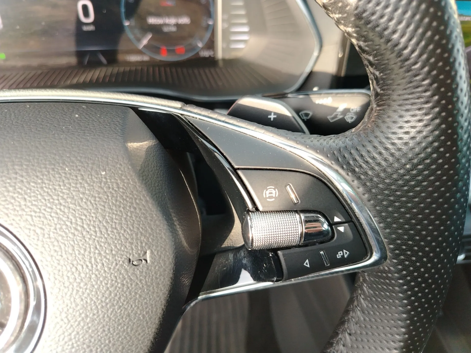 škoda octavia 2.0 tdi dsg 4x4 ambition - slika 18