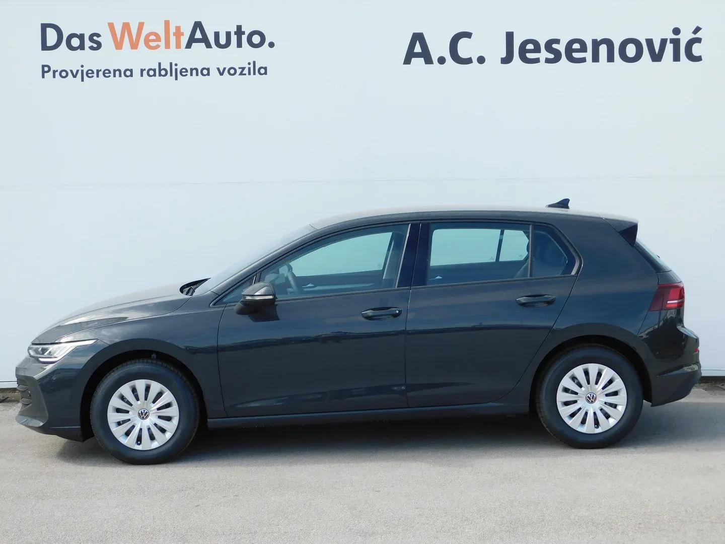 12839 volkswagen golf 8 2.0 tdi - slika 6