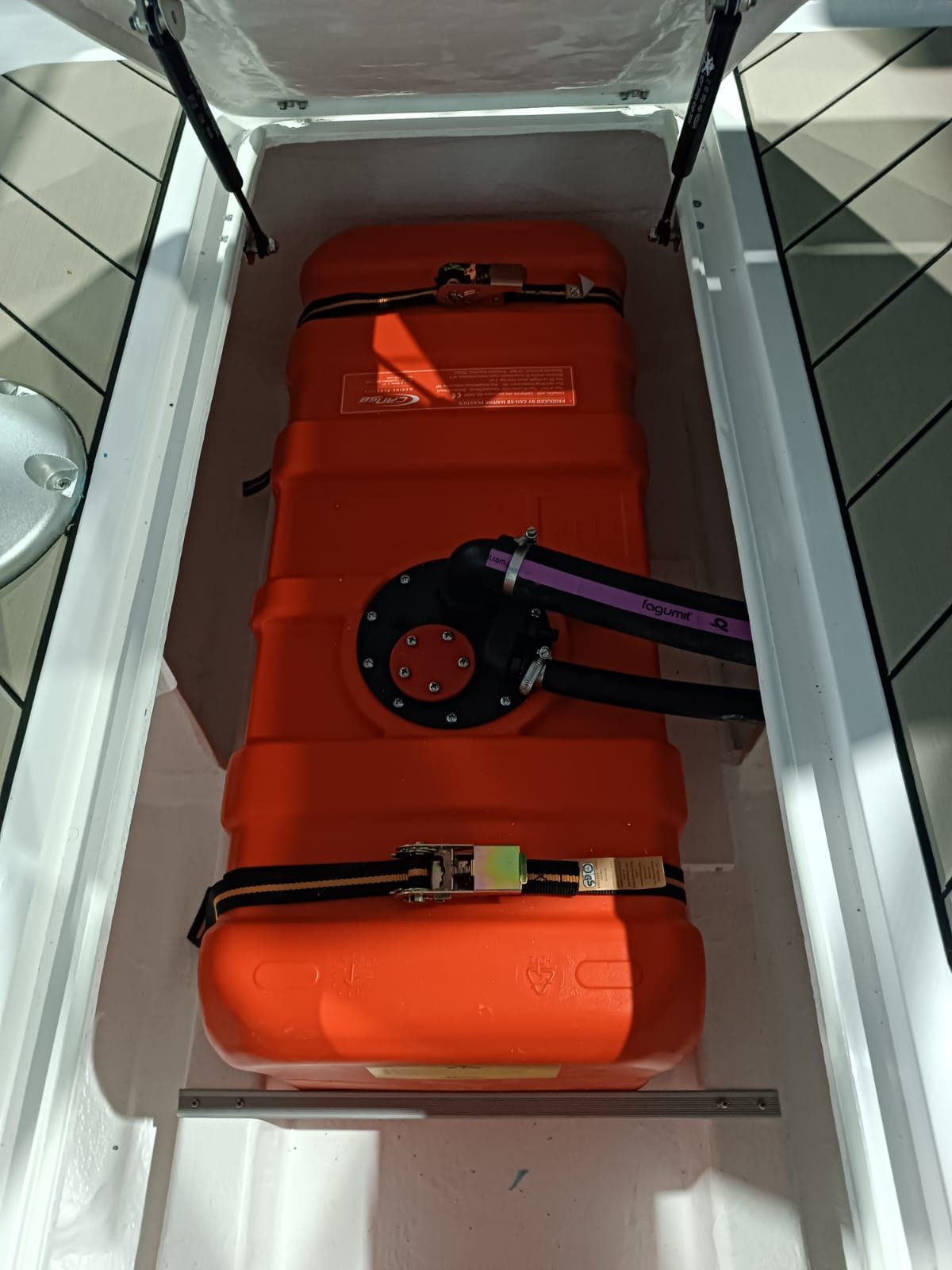 trident 640 sunpaluba - slika 11