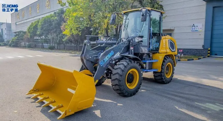 električni utovarivač xcmg sa kašikom 1 m3 - slika 4