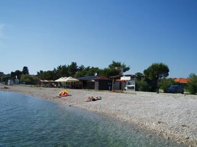sukošan, akcija 1. za 2 osobe od 25 eura, od plaže 100 metara - slika 28