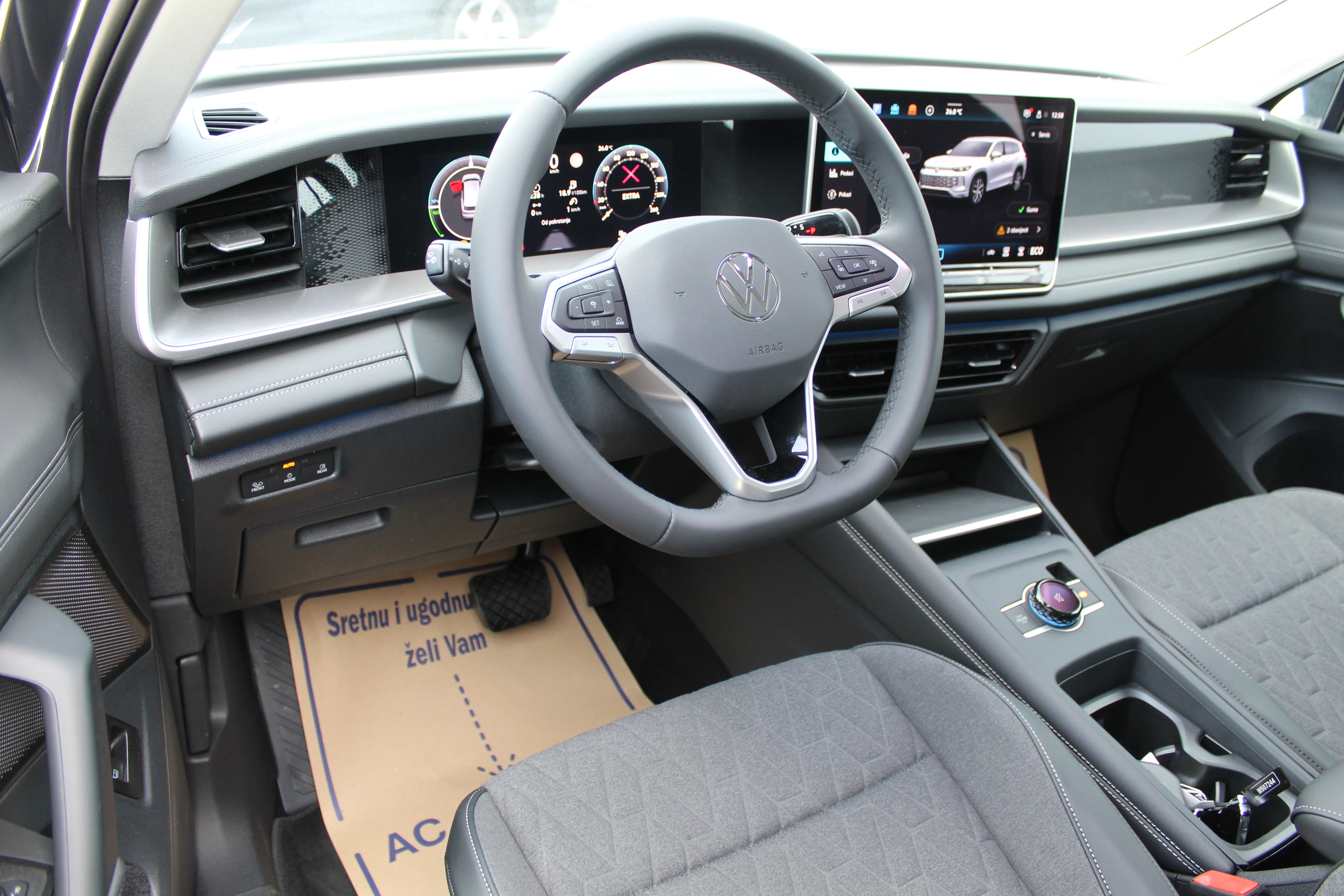 13202 volkswagen tayron 1.5 tsi ehybrid dsg life - slika 9