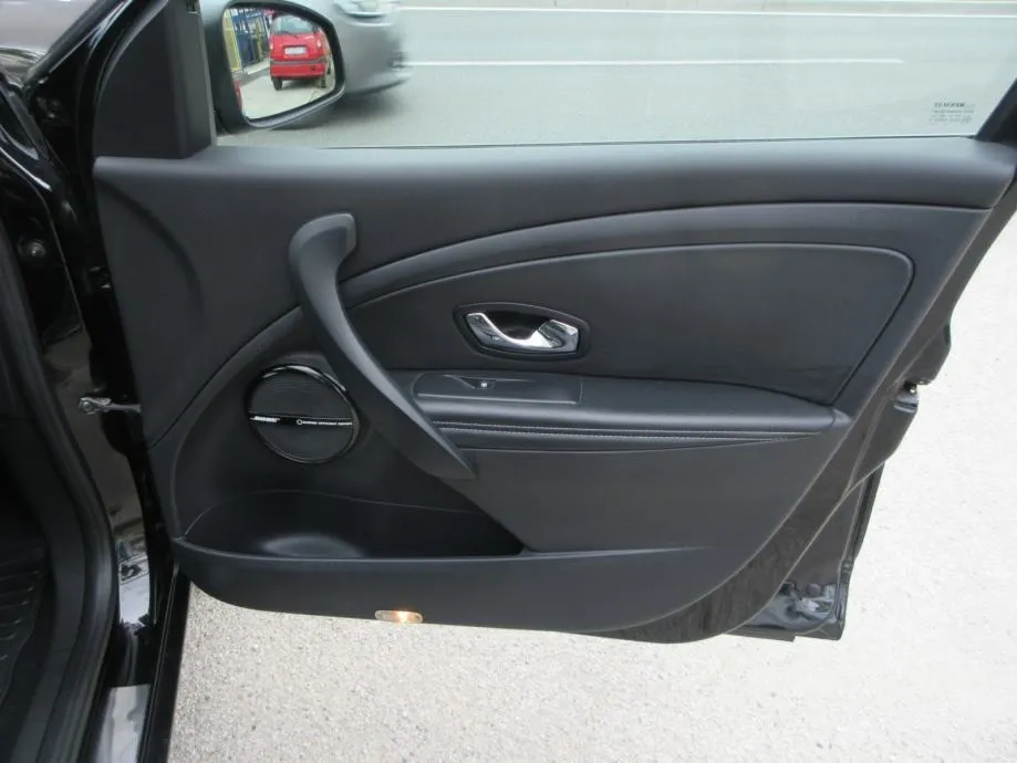 renault megane classic 1,6 dci 131 ks;bose;xenon;koža;kamera;pdc;temp - slika 28