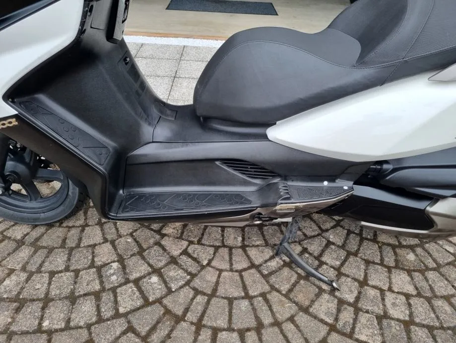 kymco downtown 300 abs, a2 kategorija, 2012 god. - slika 12