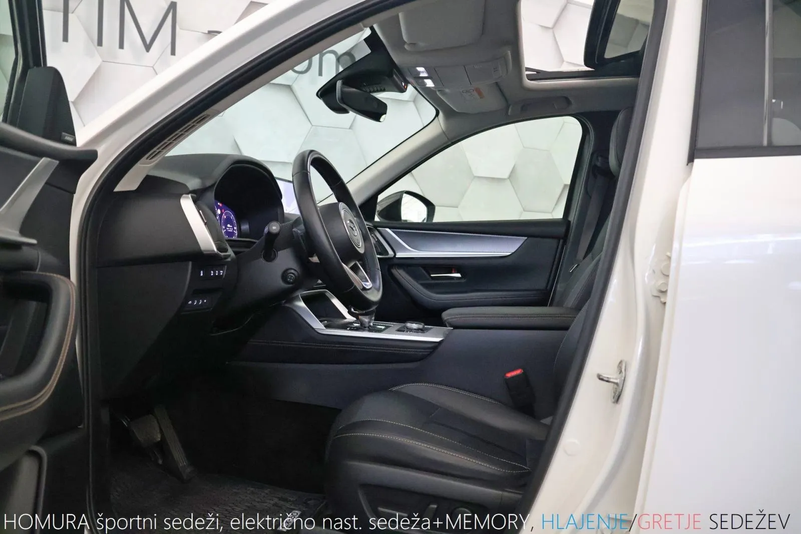 mazda cx-60 3.3 e-skyactive d 4wd at8 homura 254ks pano bose - slika 19