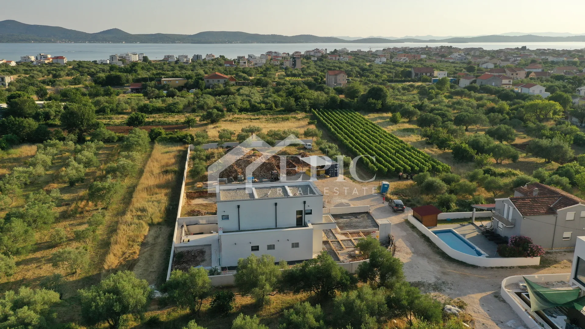 moderna vila s bazenom – sukošan, zadarska županija - slika 13