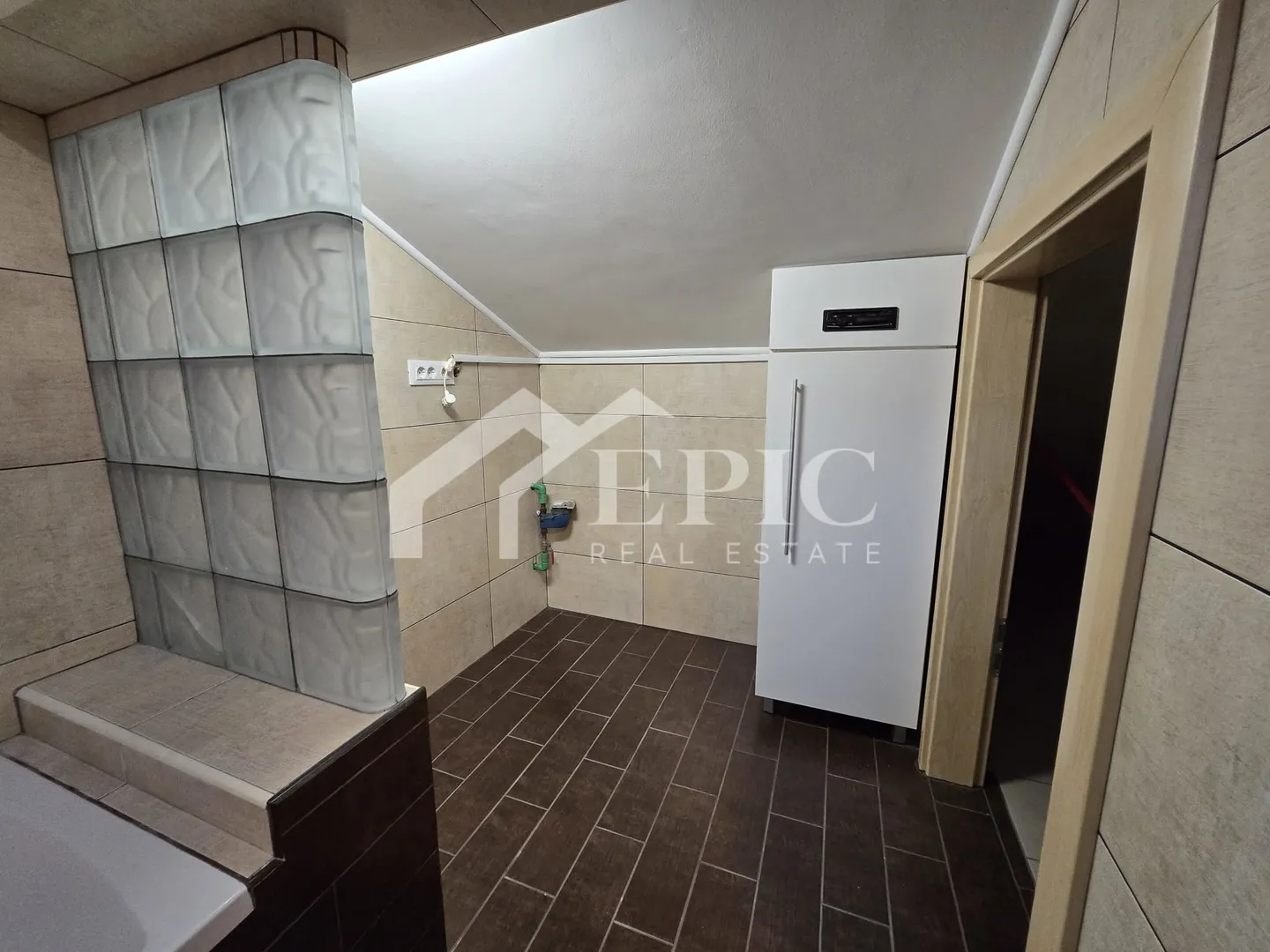 bili brig, renoviran 3soban stan s otvorenim pogledom na more + garaža - slika 28