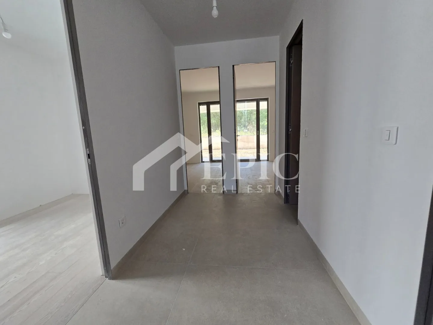 ekskluzivan stan 500 m od mora- savršena prilika za život ili odmor - slika 11