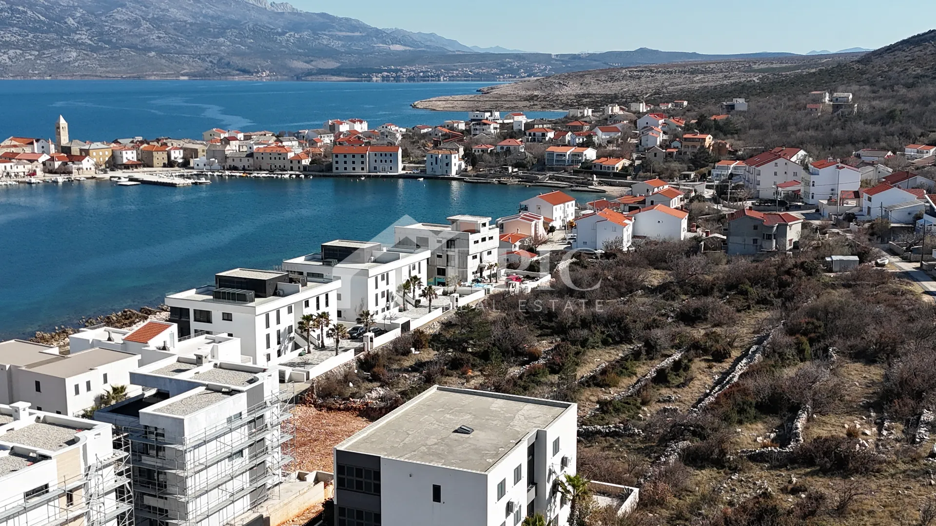 penthouse s prekrasnim pogledom - slika 26