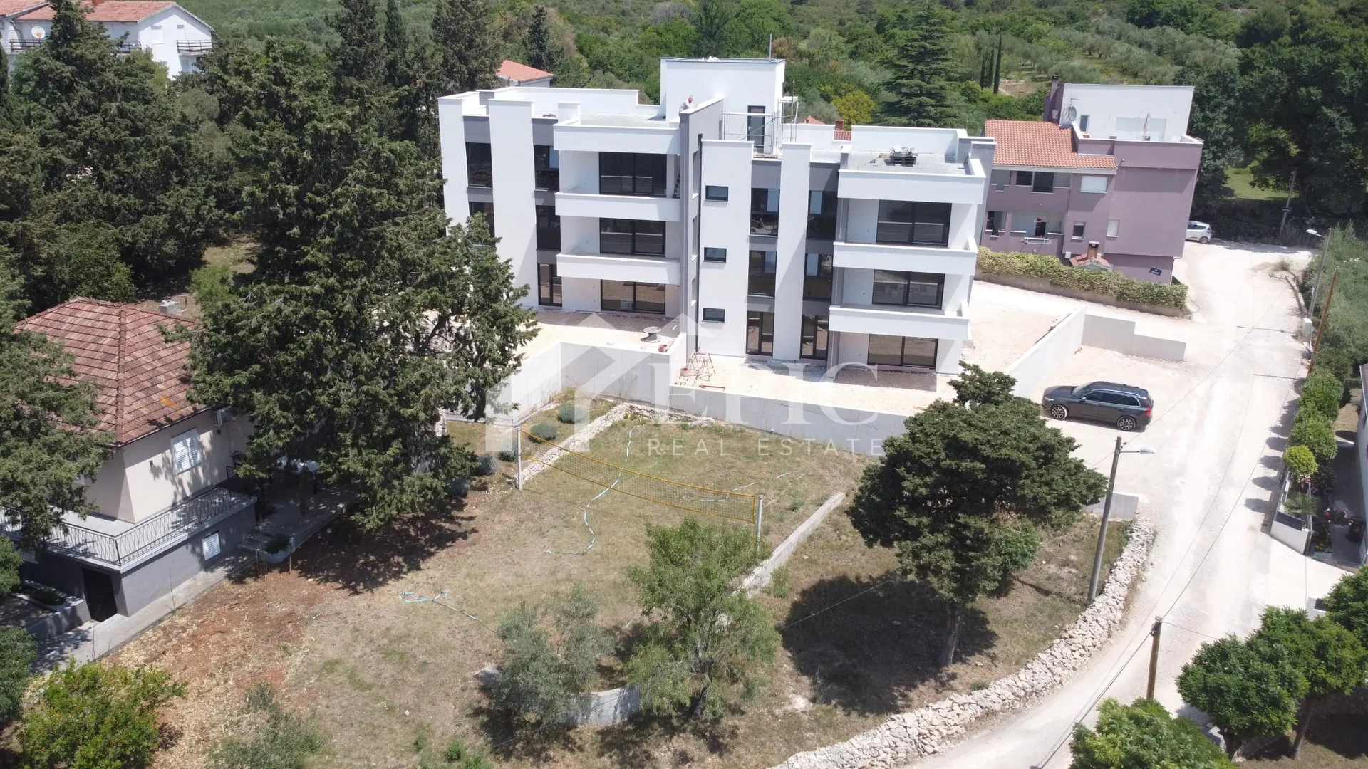 prizemlje novogradnje samo 130 m od plaže - slika 10