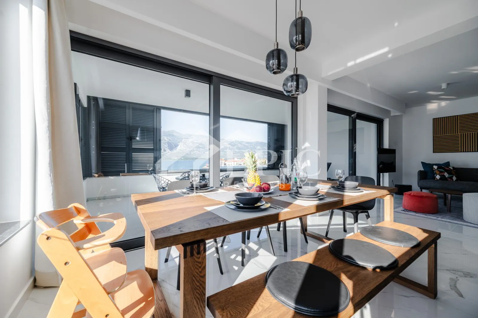 penthouse s prekrasnim pogledom - slika 6