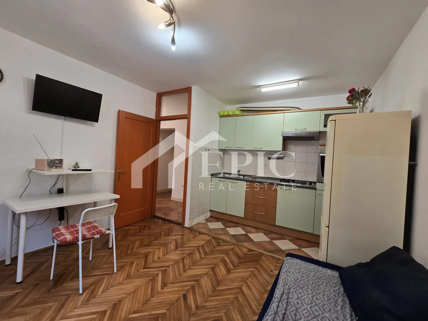 stan u zadru – blizina centra, idealana investicija - slika 4