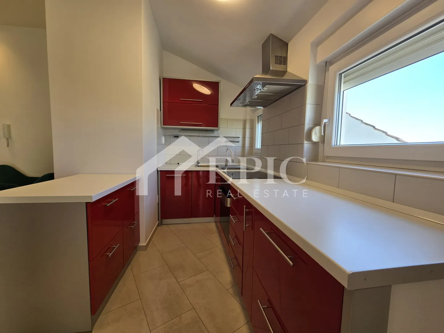 bili brig, renoviran 3soban stan s otvorenim pogledom na more + garaža - slika 6
