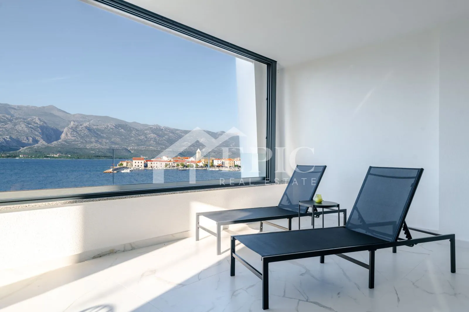 penthouse s prekrasnim pogledom - slika 9