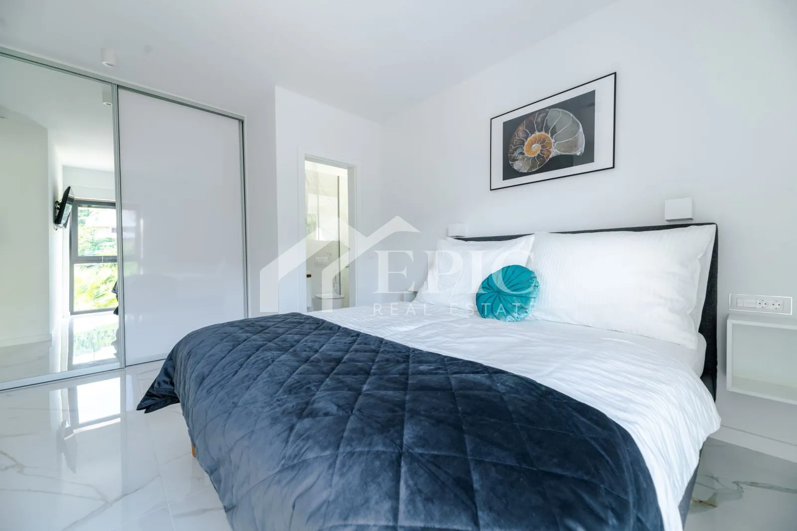 penthouse s prekrasnim pogledom - slika 10