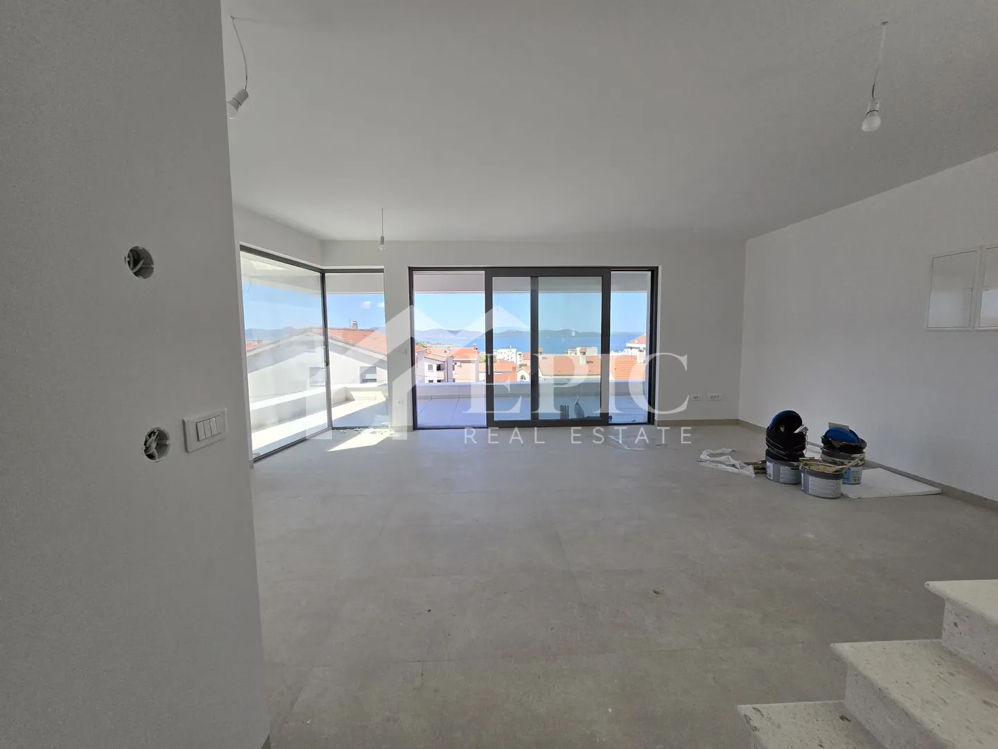 penthouse u odličnoj novogradnji - slika 7