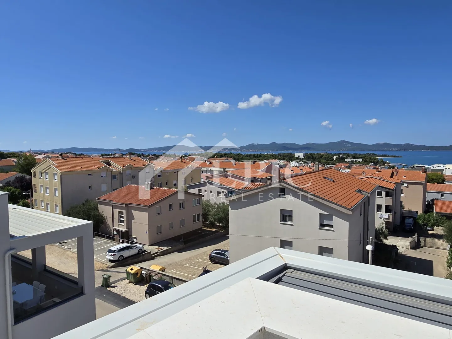 penthouse u odličnoj novogradnji - slika 2